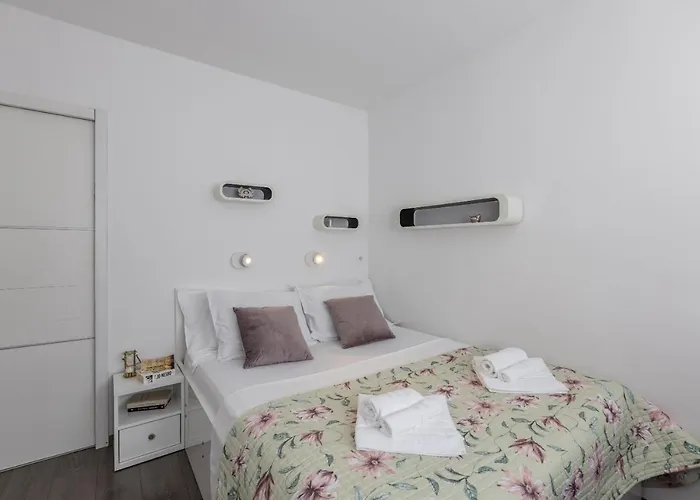 First Choice Apartmán *