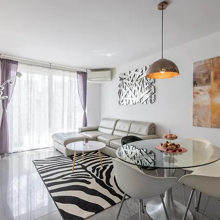 Apartment First Choice